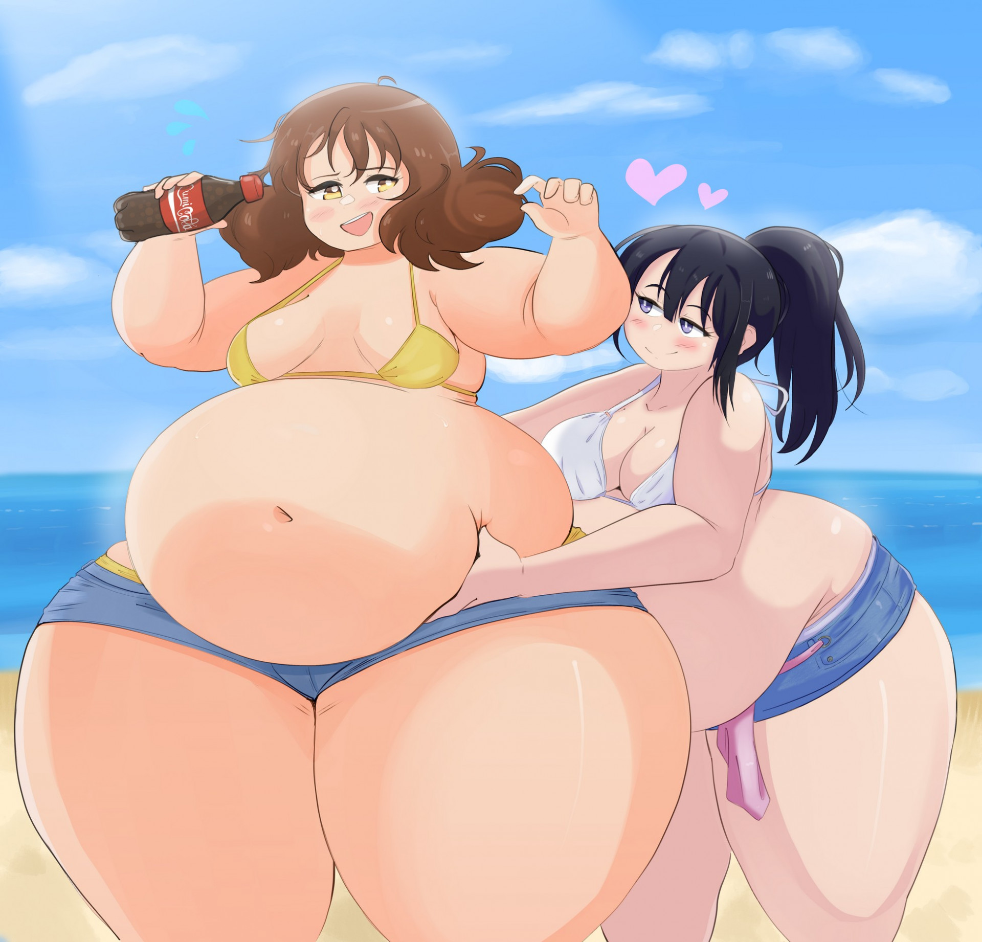 Кумико и Рейна на пляжу