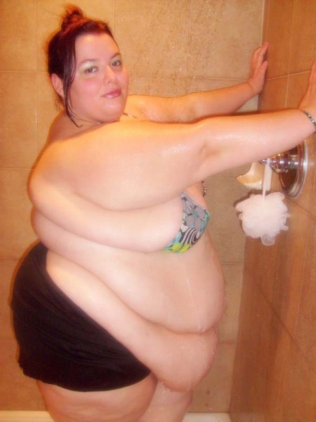 Showering SSBBW (32).jpg