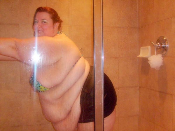 Showering SSBBW (25).jpg